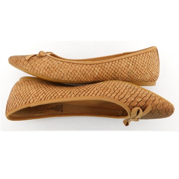 BORN Natural Snake Embossed Cork Ballet Flats 8 - Picture 4 of 6